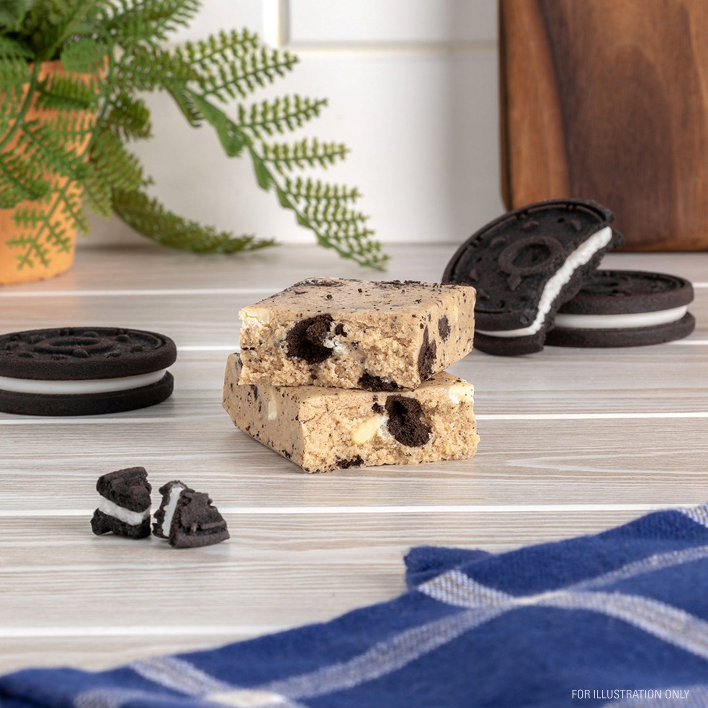 cookies-and-cream-protein-bars-l6 15807_QN_USA_ProteinBar_CAC_InterimAssetUpdate_Digital_Tabletop1.jpg